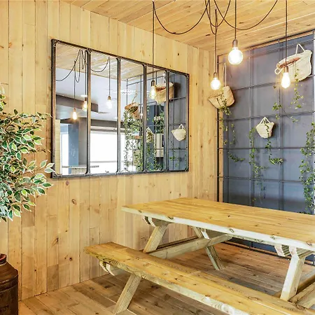 Ibis Budget 3* اوفيدو