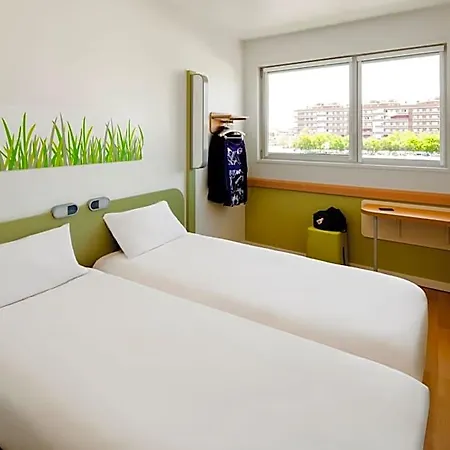 Ibis Budget Guest house