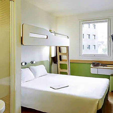 Ibis Budget Guest house
