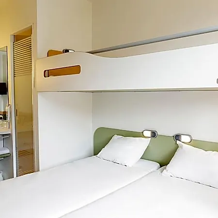 Ibis Budget Guest house